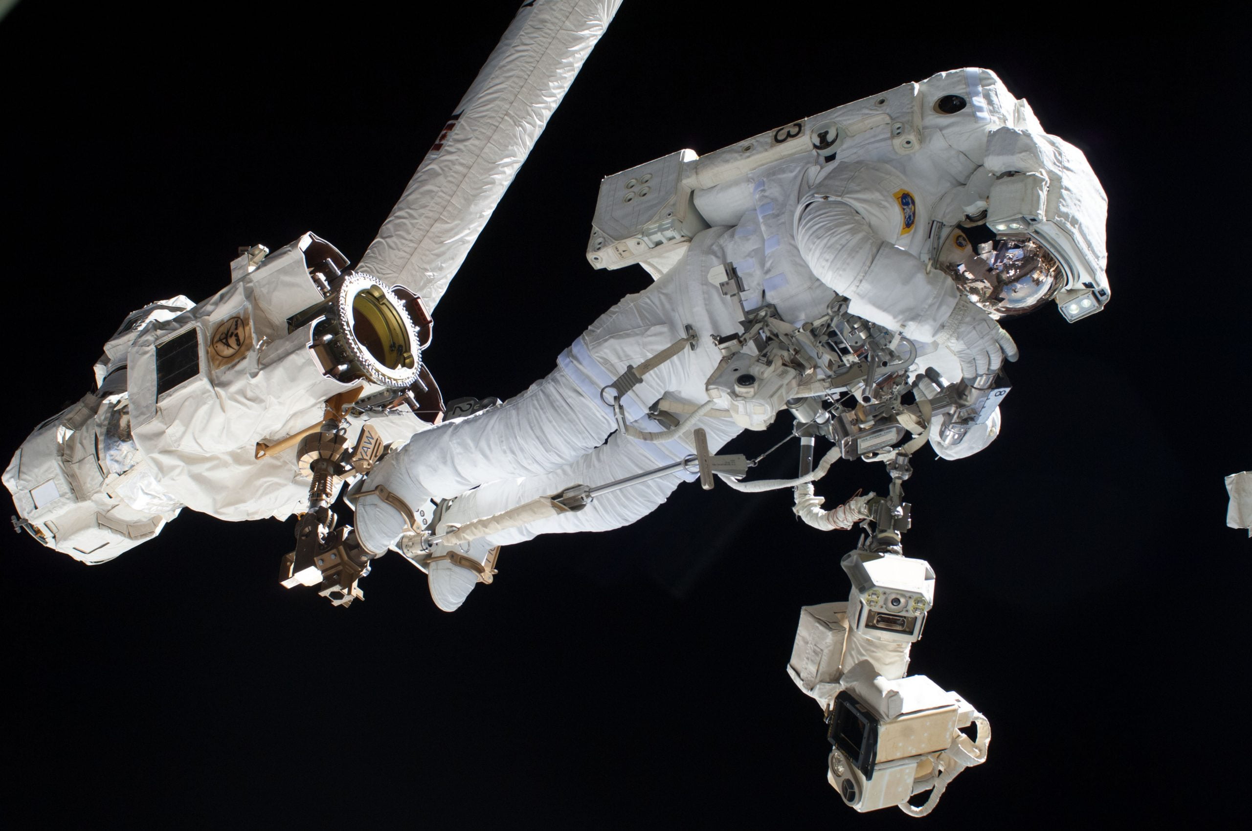 PR35 Robotic Arm – Become a space engineer for a day